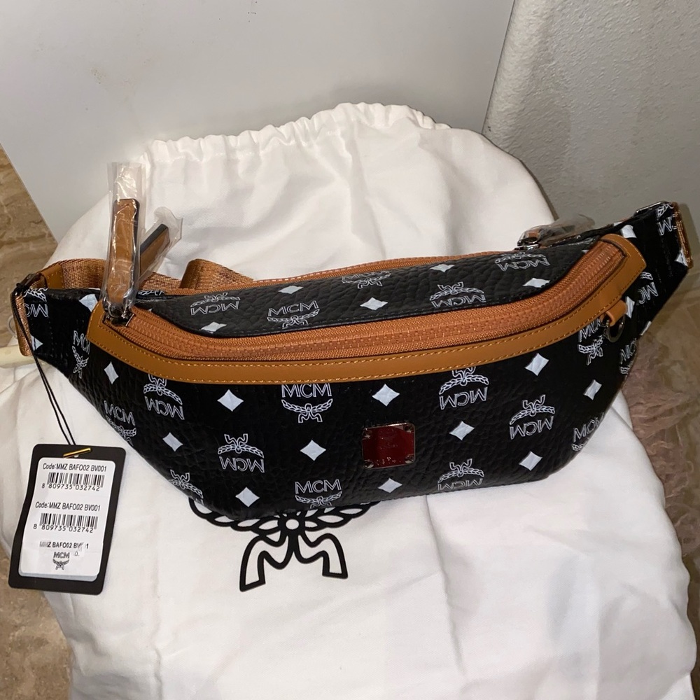New💕MCM Visetos Belt Bag 💕 - Picture 4 of 6